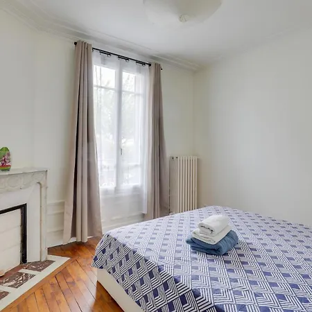 Apartment La Campagne A Paris